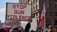 বন্দুক সহিংসতায় নাস্তানাবুদ যুক্তরাষ্ট্র