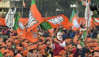 'হোয়াটস অ্যাপ ইউনির্ভাসিটিতে বিশ্বাসী নই,' বিদ্রোহীদের তালিকায় এবার কি বিজেপির শঙ্করও
